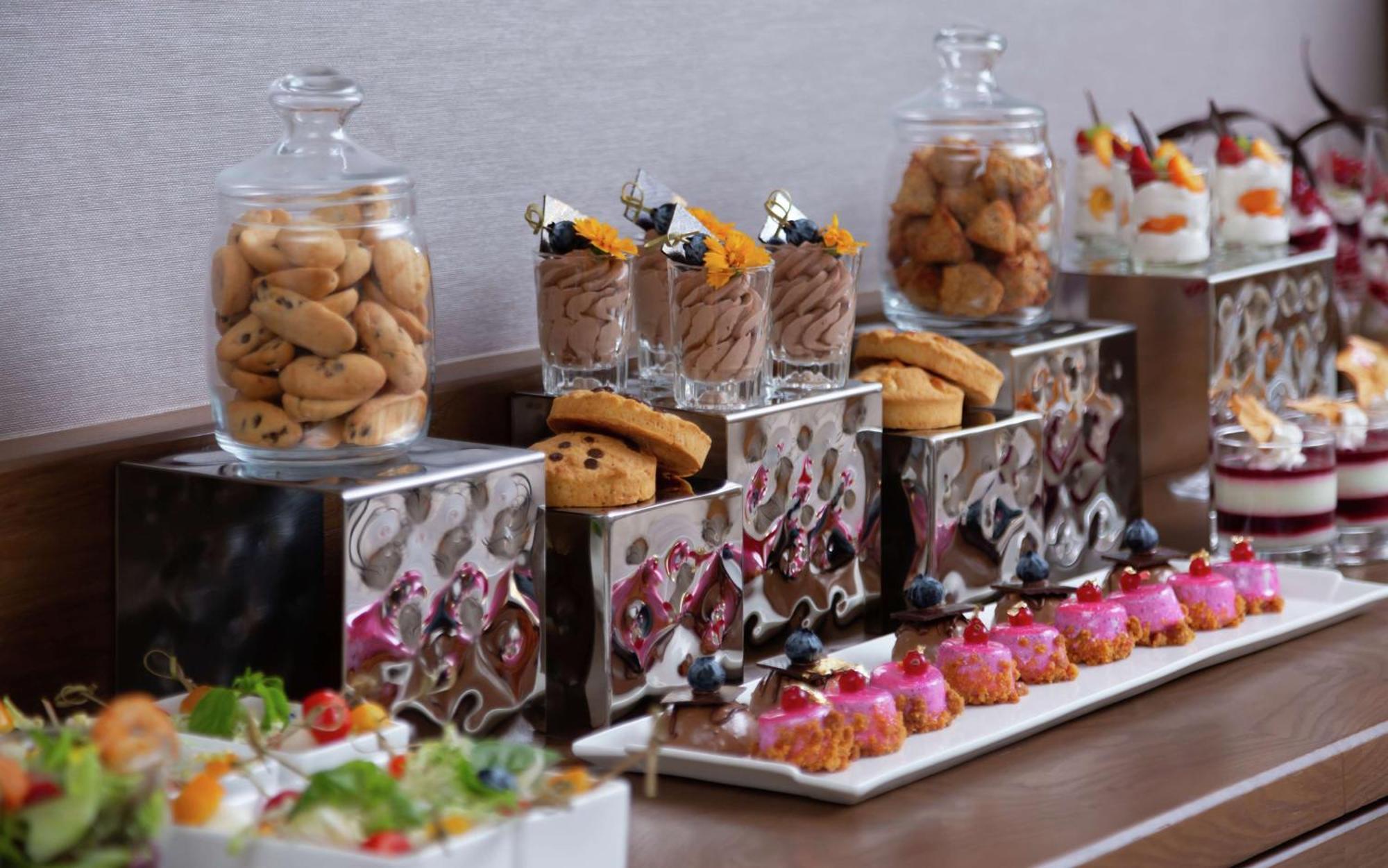 Doubletree By Hilton Отель Алматы